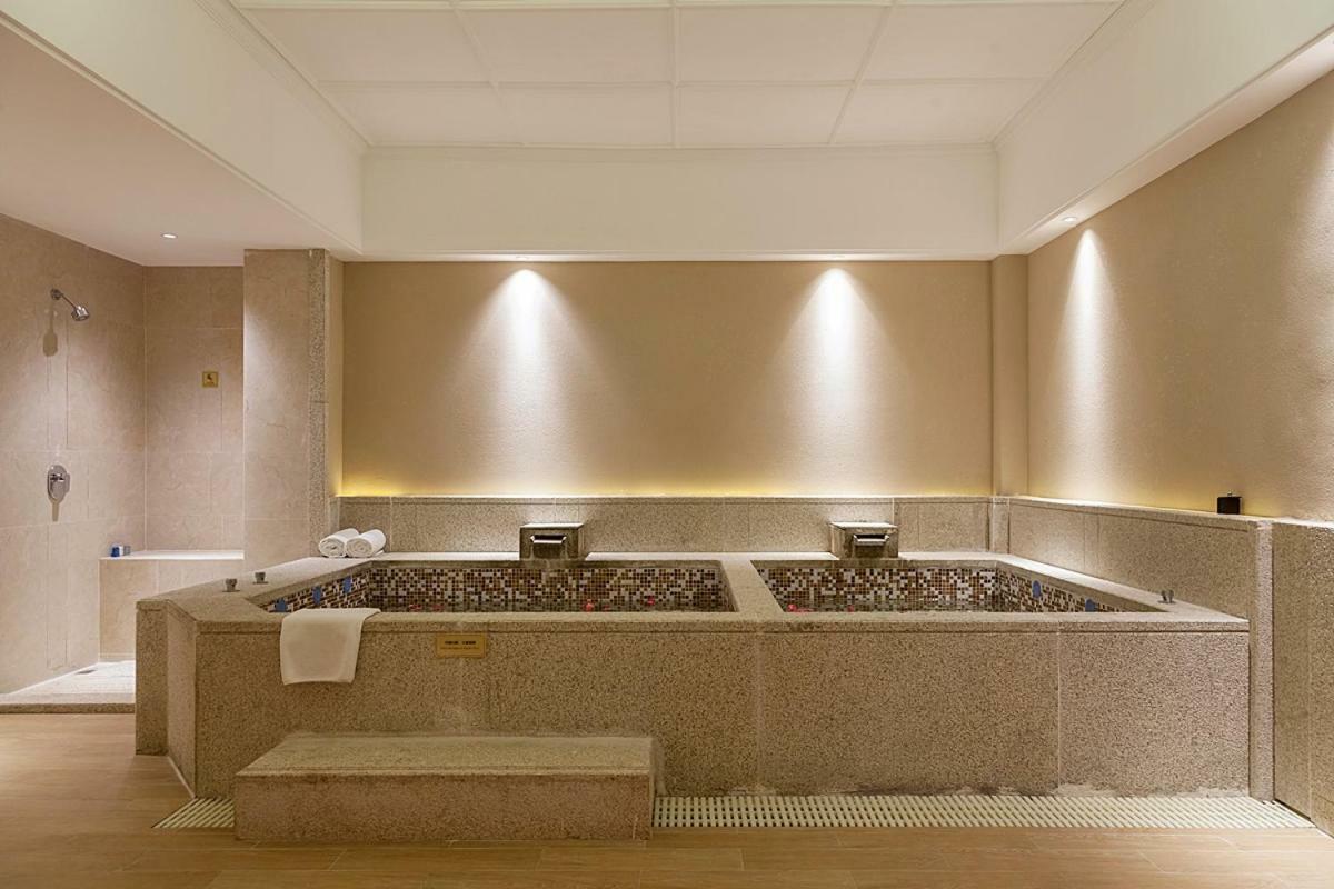 Royal Seaside Hotel And Hot Springs Xiamen Exterior foto